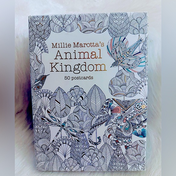 MILLIE MAROTTA’S ANIMAL KINGDOM 50 POSTCARDS - Picture 1 of 2